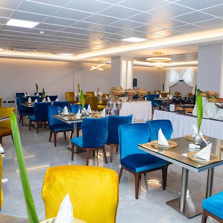 Oak Plaza Hotels East Airport Άκρα Εξωτερικό φωτογραφία