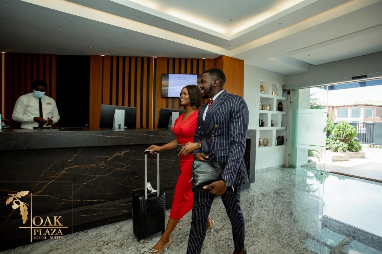 Oak Plaza Hotels East Airport Άκρα Εξωτερικό φωτογραφία