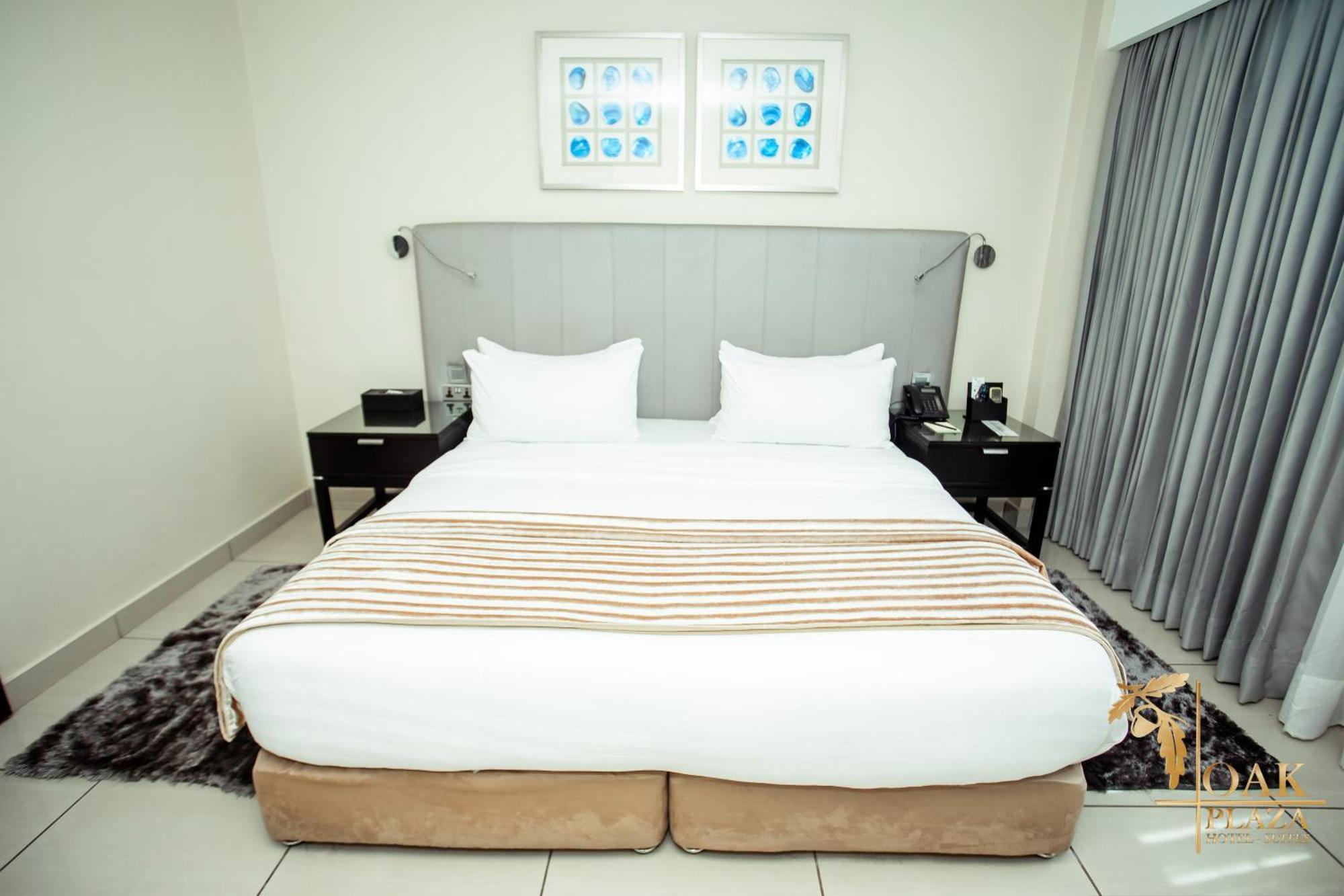 Oak Plaza Hotels East Airport Άκρα Εξωτερικό φωτογραφία