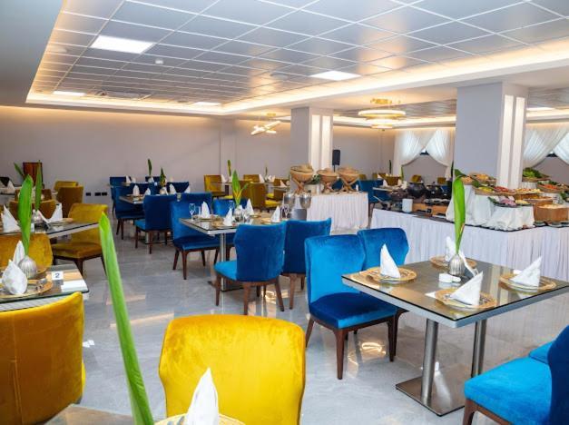 Oak Plaza Hotels East Airport Άκρα Εξωτερικό φωτογραφία