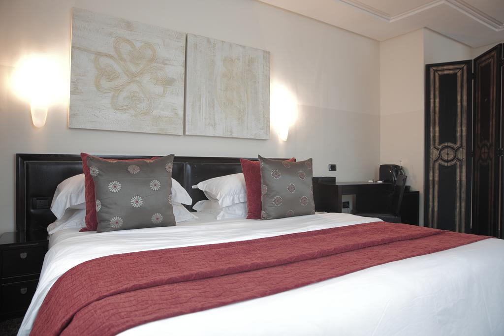 Oak Plaza Hotels East Airport Άκρα Εξωτερικό φωτογραφία