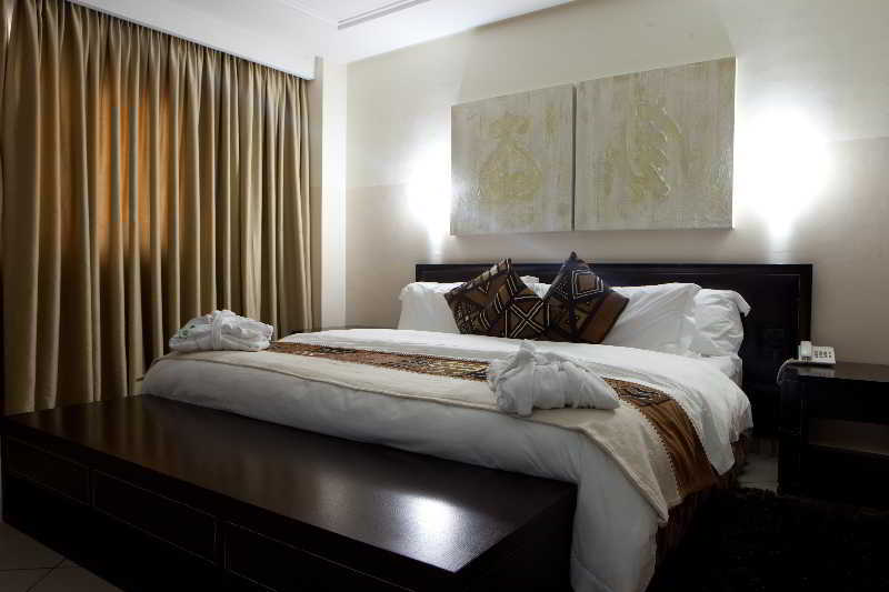Oak Plaza Hotels East Airport Άκρα Εξωτερικό φωτογραφία