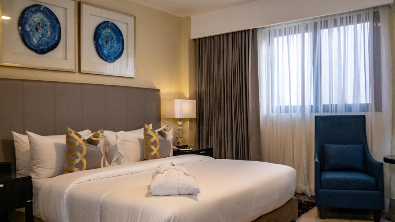 Oak Plaza Hotels East Airport Άκρα Εξωτερικό φωτογραφία