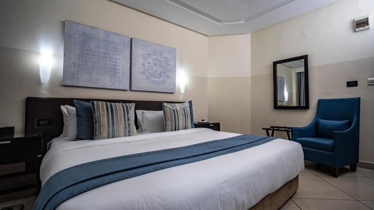 Oak Plaza Hotels East Airport Άκρα Εξωτερικό φωτογραφία