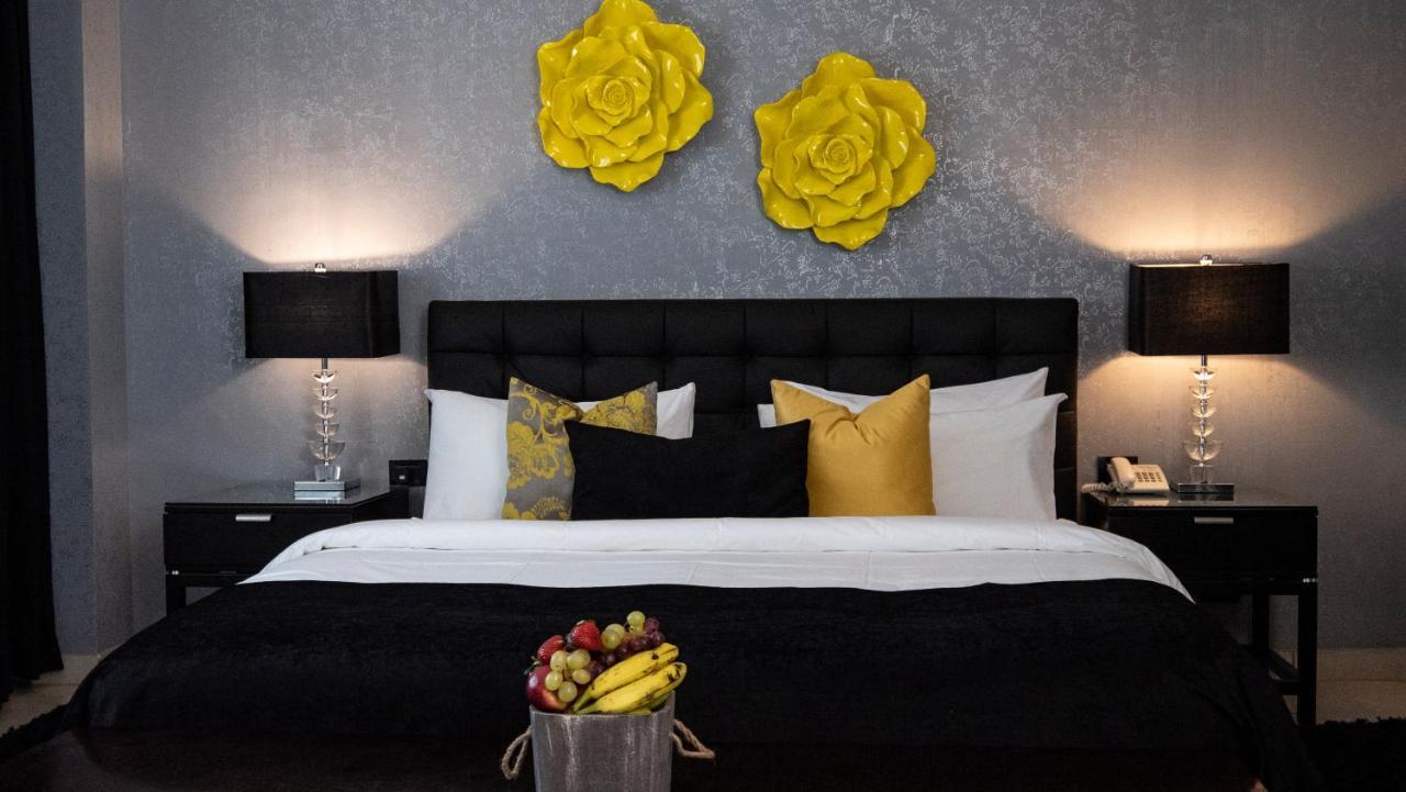 Oak Plaza Hotels East Airport Άκρα Εξωτερικό φωτογραφία